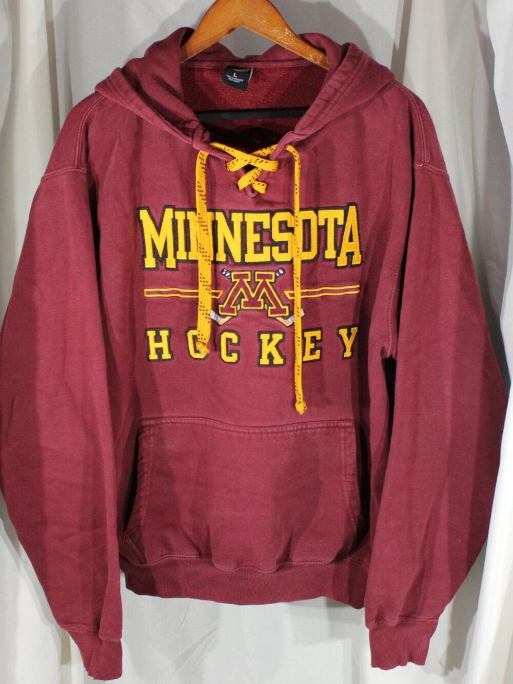 Signature University of Minnesota Hockey Lace-up Maroon Hoodie - Size L